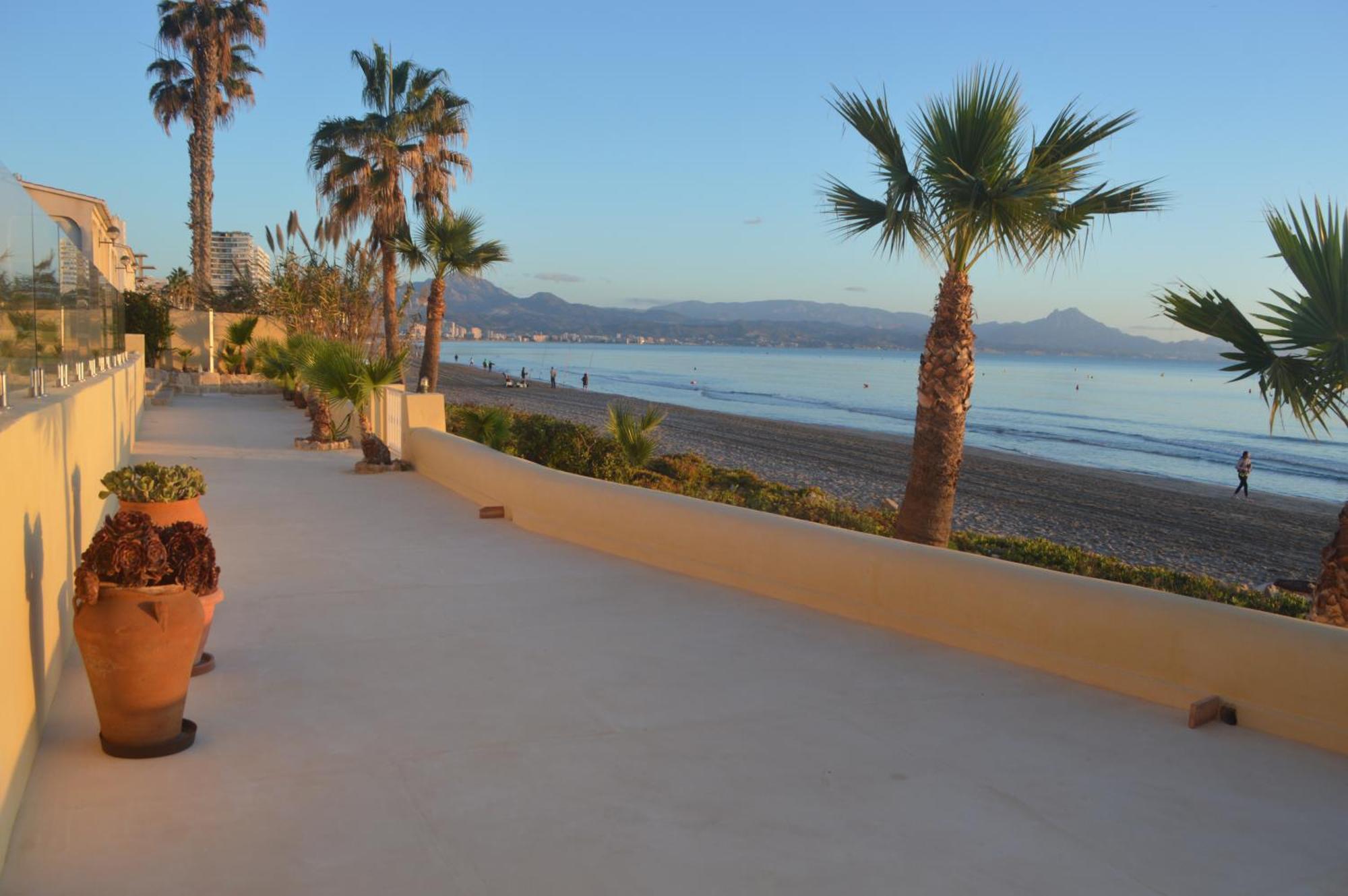 Espectacular Apartamento A Pie De Playa En Chalet Roquetes Alicante Zewnętrze zdjęcie
