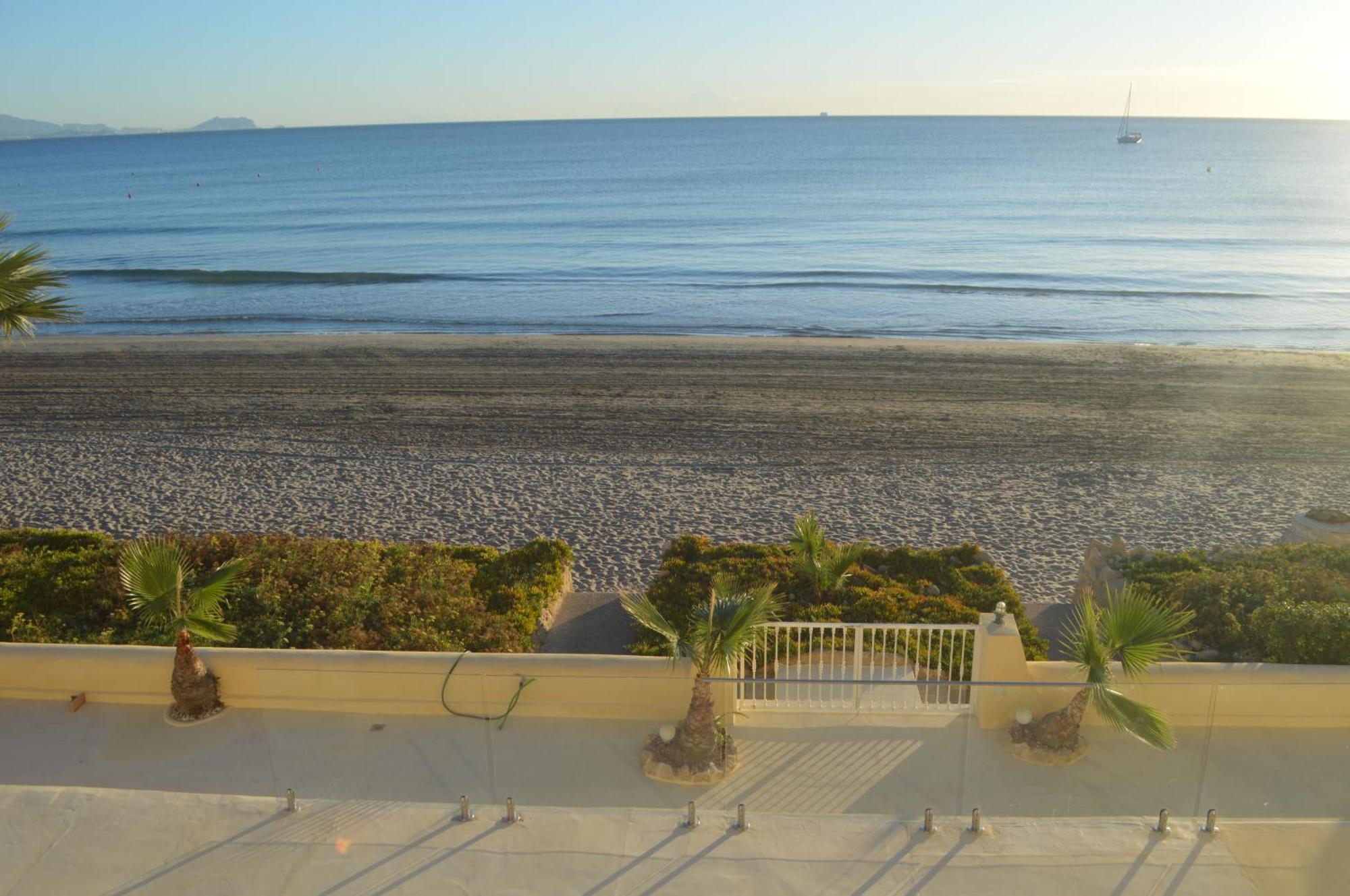 Espectacular Apartamento A Pie De Playa En Chalet Roquetes Alicante Zewnętrze zdjęcie